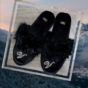 Victoria’s Secret Slippers Lg